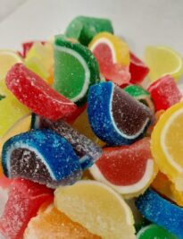 jelly fruit slice candy in assorted colors and flavors